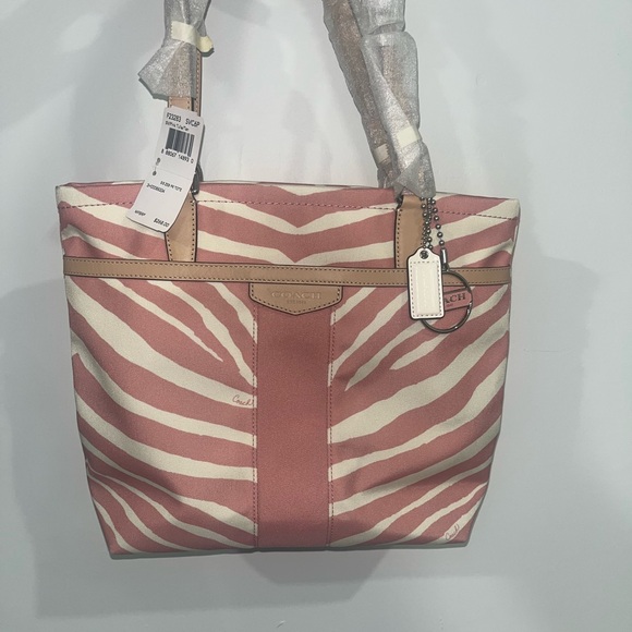 Coach Pink and Cream Tote Bag 2013 - Picture 6 of 11